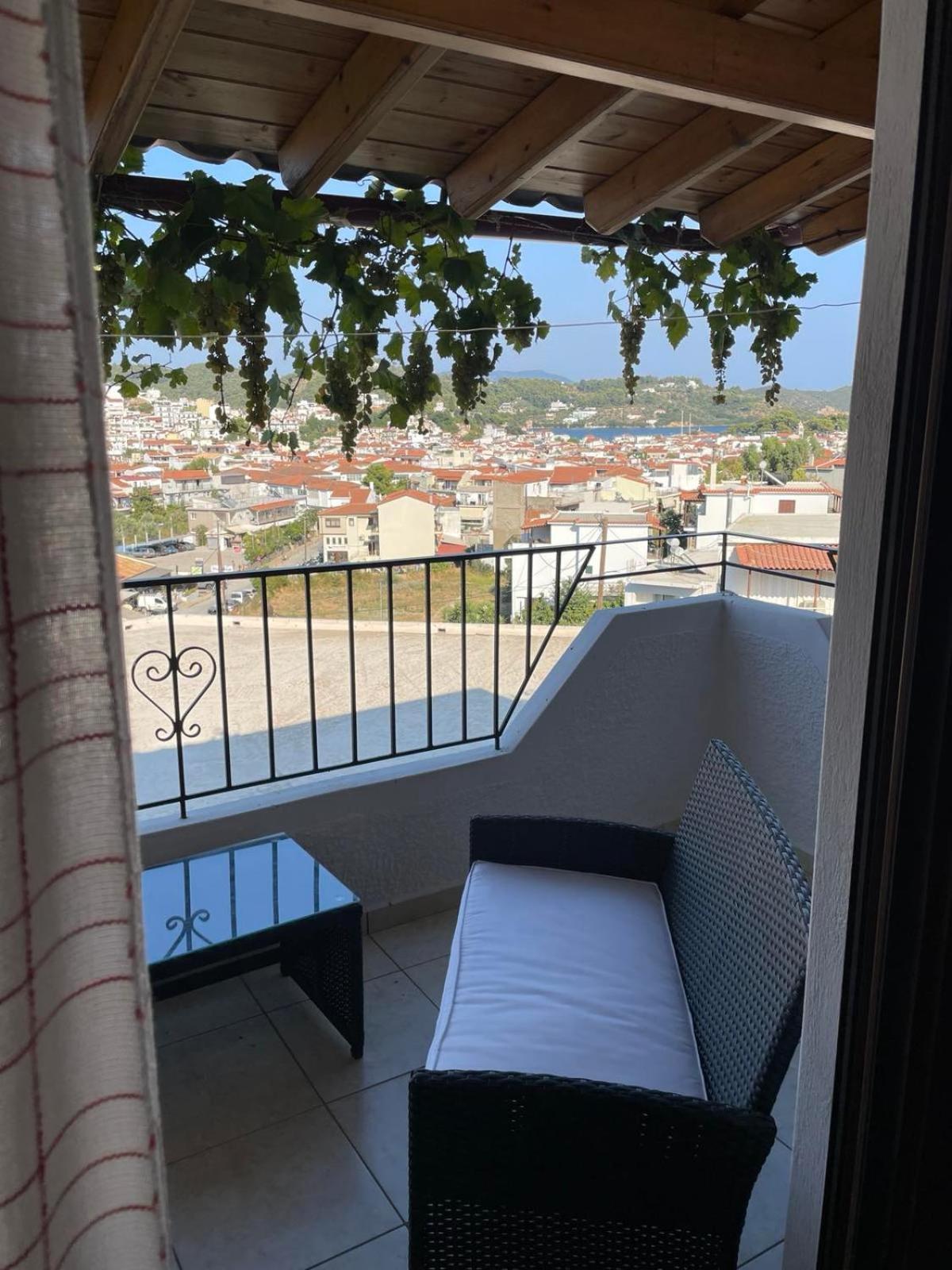 Katerinas Apartmens Skiathos Exterior foto